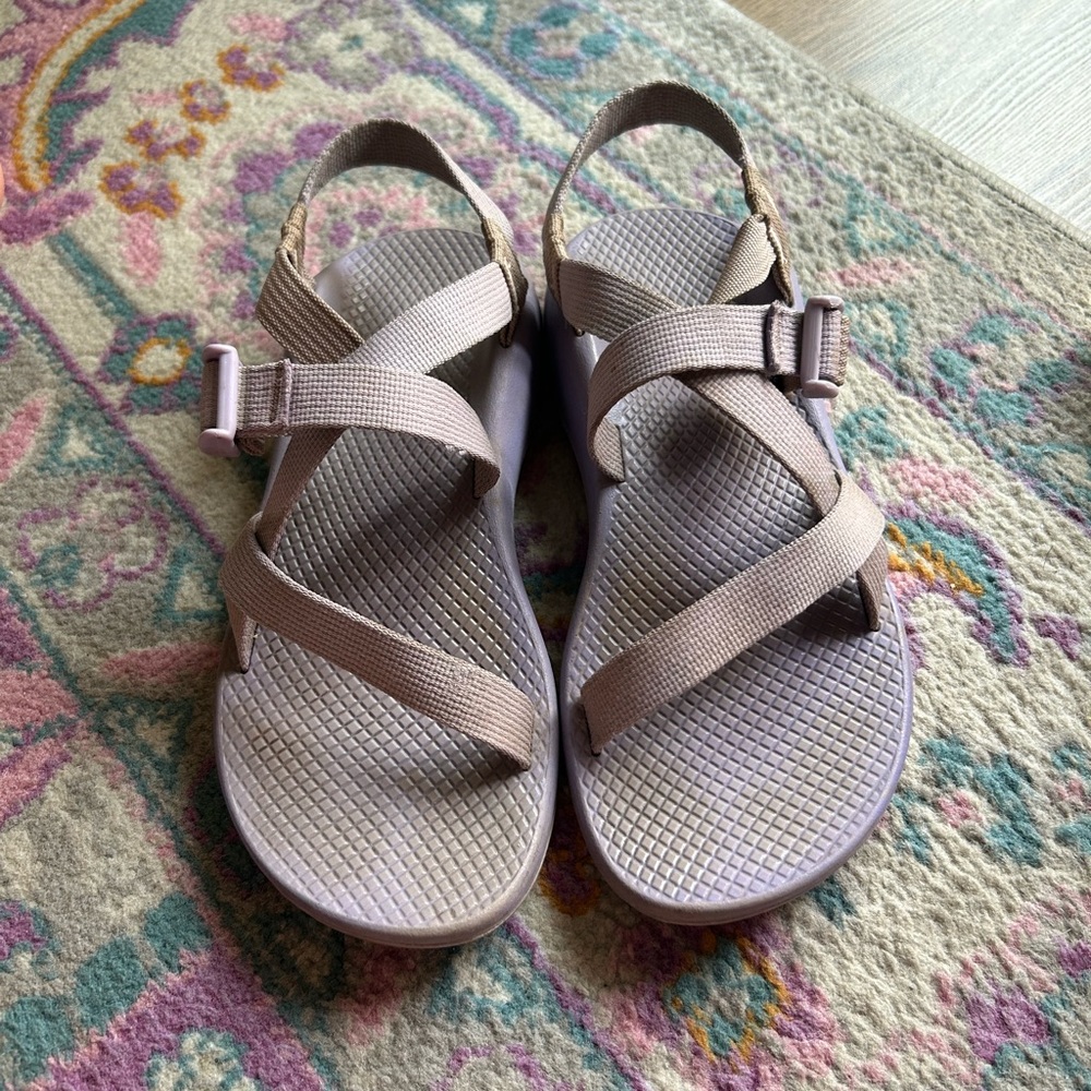Lavender Frost Z/1 Chacos size 8 women’s